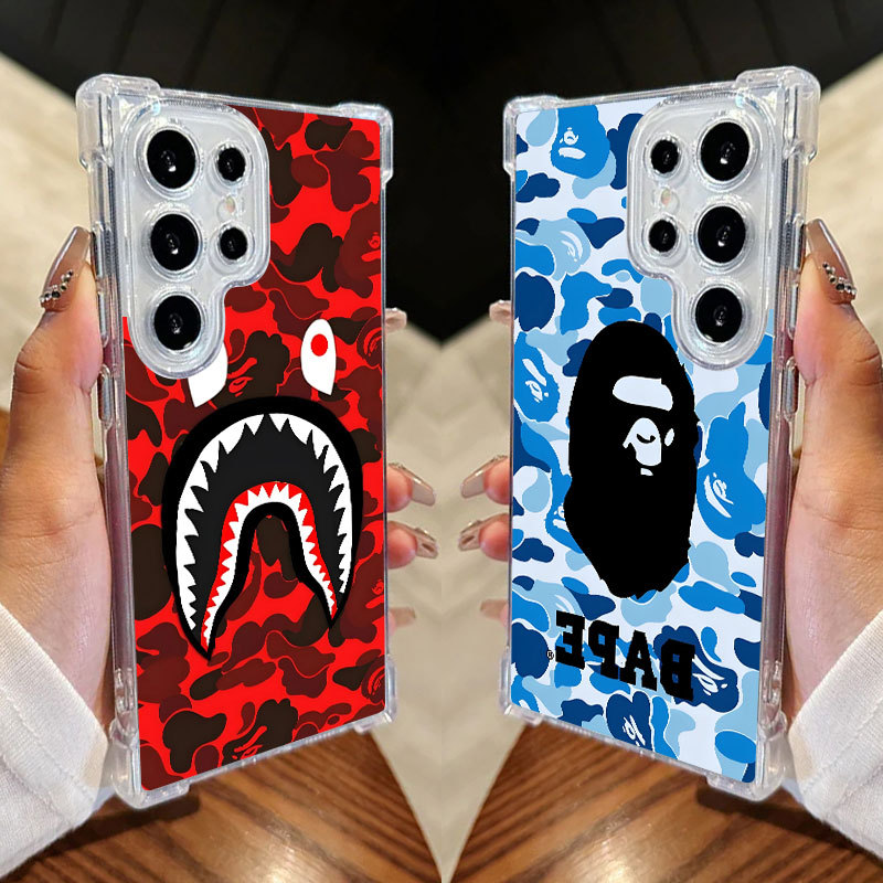 Capa Um Macaco De Banho BAPES Moda Tubarão Vermelho Para Samsung S25 Ultra S24 FE S23 Plus S20 S25 S22 S21 S25EDGE A56 A36 Transp