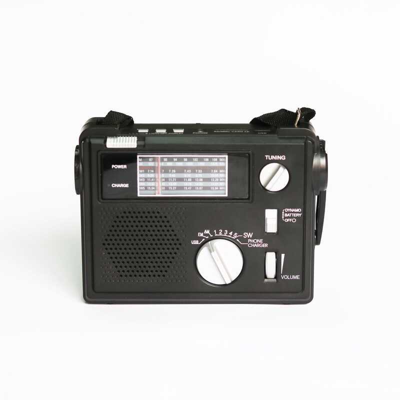 Iluminação LED no exterior Gerador de energia com manivela manual AMFMSW Rádio multibanda U Disk Slot para cartão SD com