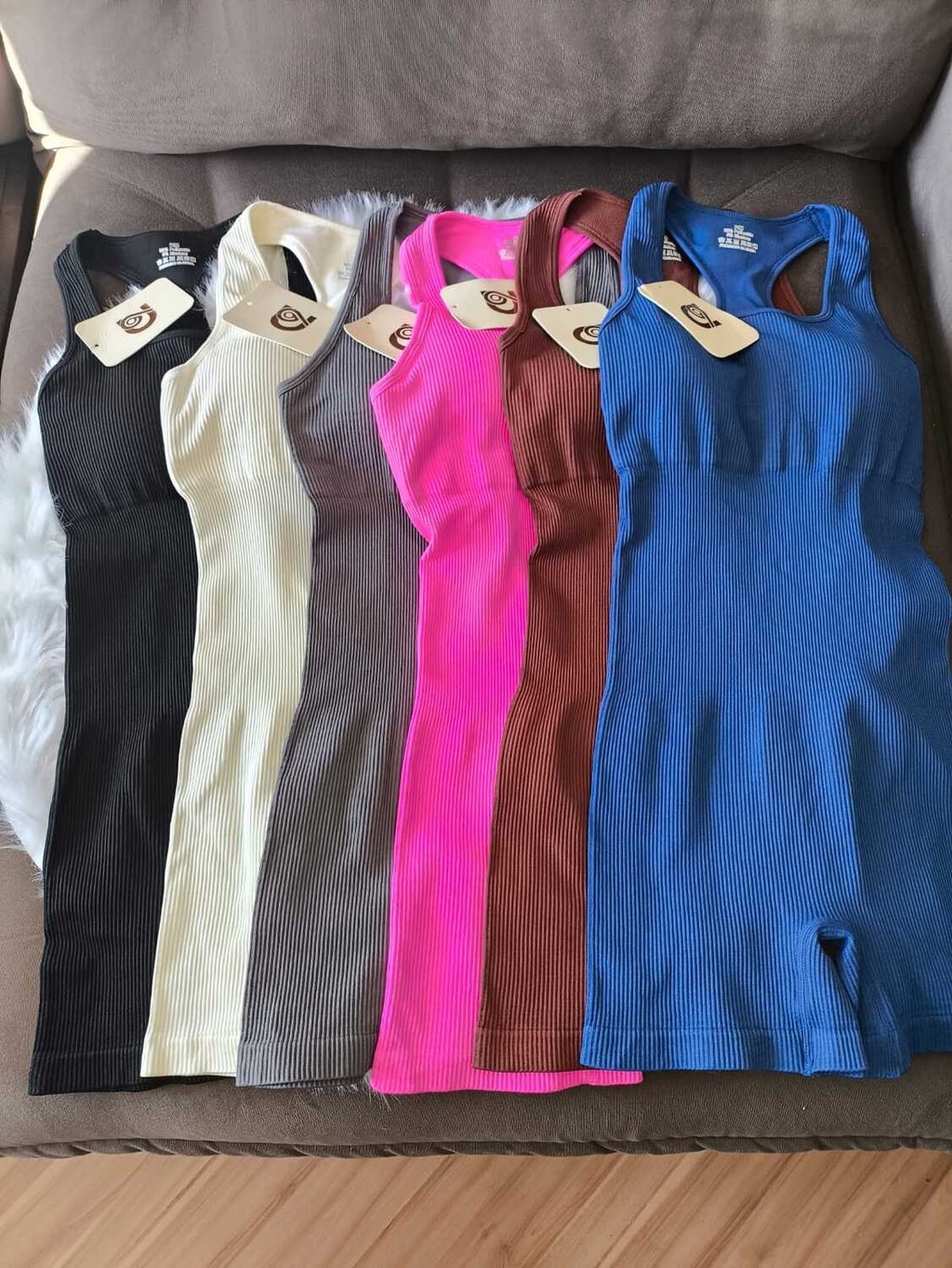 Macacão Fitness Curto Feminino Cintura Alta Não Transparente Academia  Liso ou Marmorizado em Oferta na Shopee