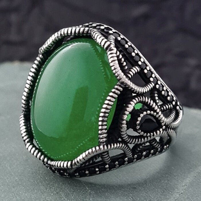 Rubi novo estilo moda masculina feminina incrustada esmeralda anel criativo europeu americano âmbar cera de abelha anel