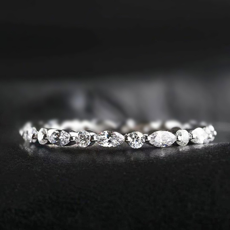 Ruby ** Novo estilo simples anel olho de cavalo anel de diamante ins estilo jóias moda anel fino tira anel