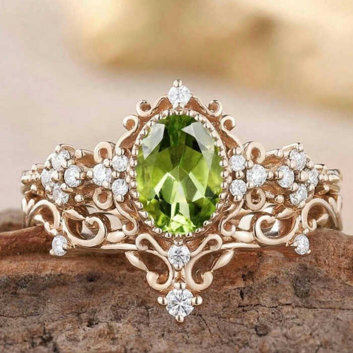 Lindo anel novo estilo ins senhoras anel diamante renda Retro palácio estilo incrustado anel de diamante verde presente