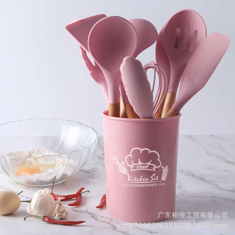Utensílios de cozinha de Silicone conjunto de 12 peças espátula antiaderente conjunto de cabo de madeira resistente a al