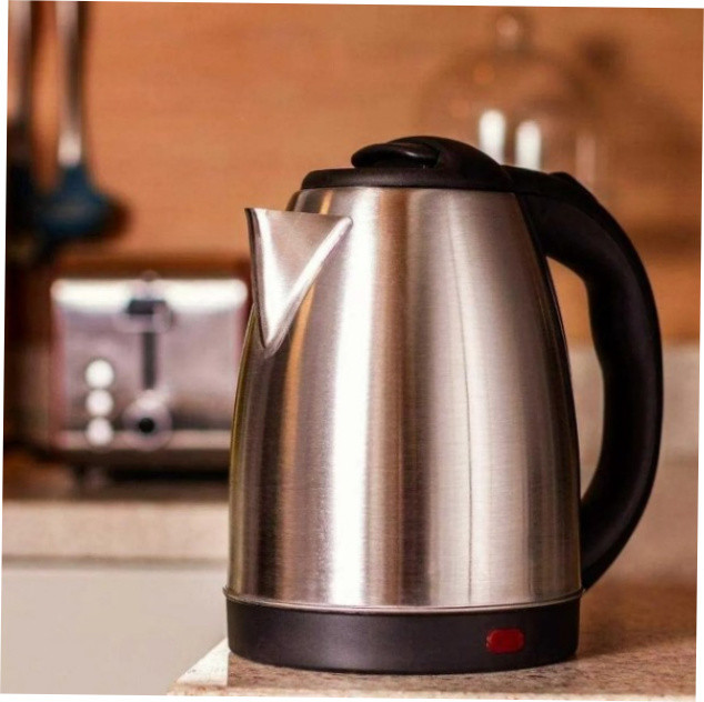 Chaleira Elétrica Inox 1.8 Litros Desligamento Automático Aquecimento Rápido Trava de Segurança Desligamento Automático