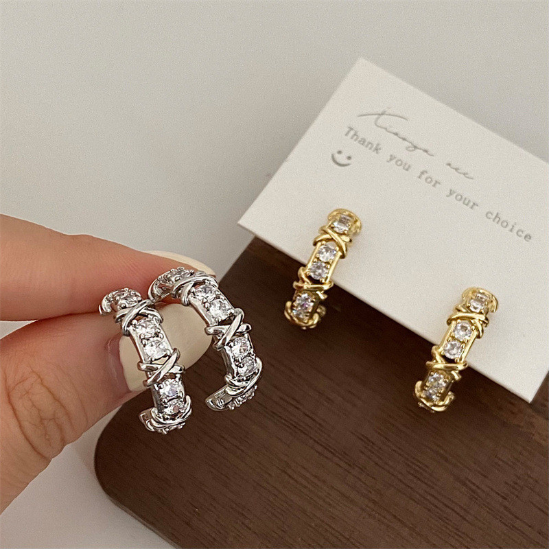 Moda em forma de C brincos cruz diamante brincos ins brincos elegante cheio de diamante Hoop All-Match elegante brincos 