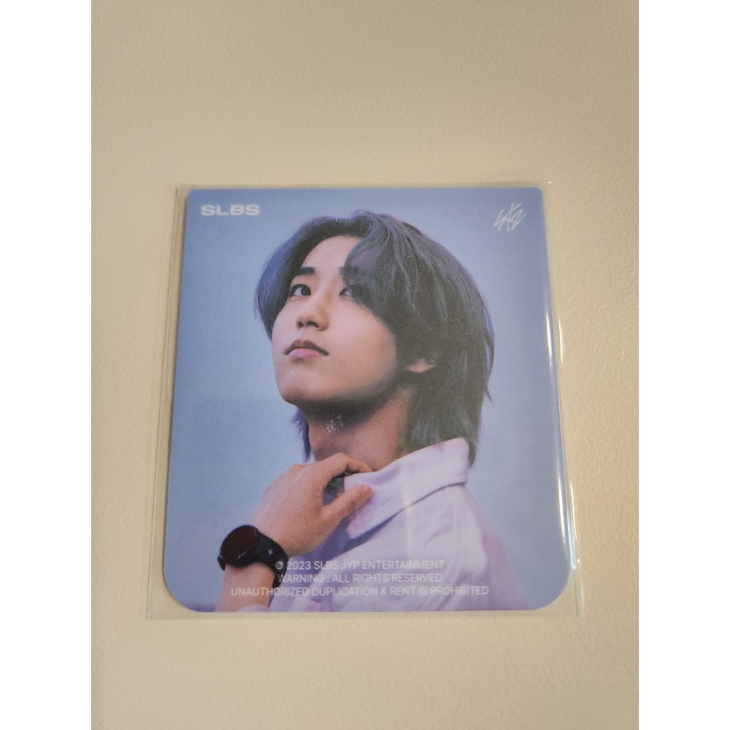 Em Mão) STRAY KIDS x SamSung Galaxy Z Flip5 Edition Cartão Fotográfico Oficial D