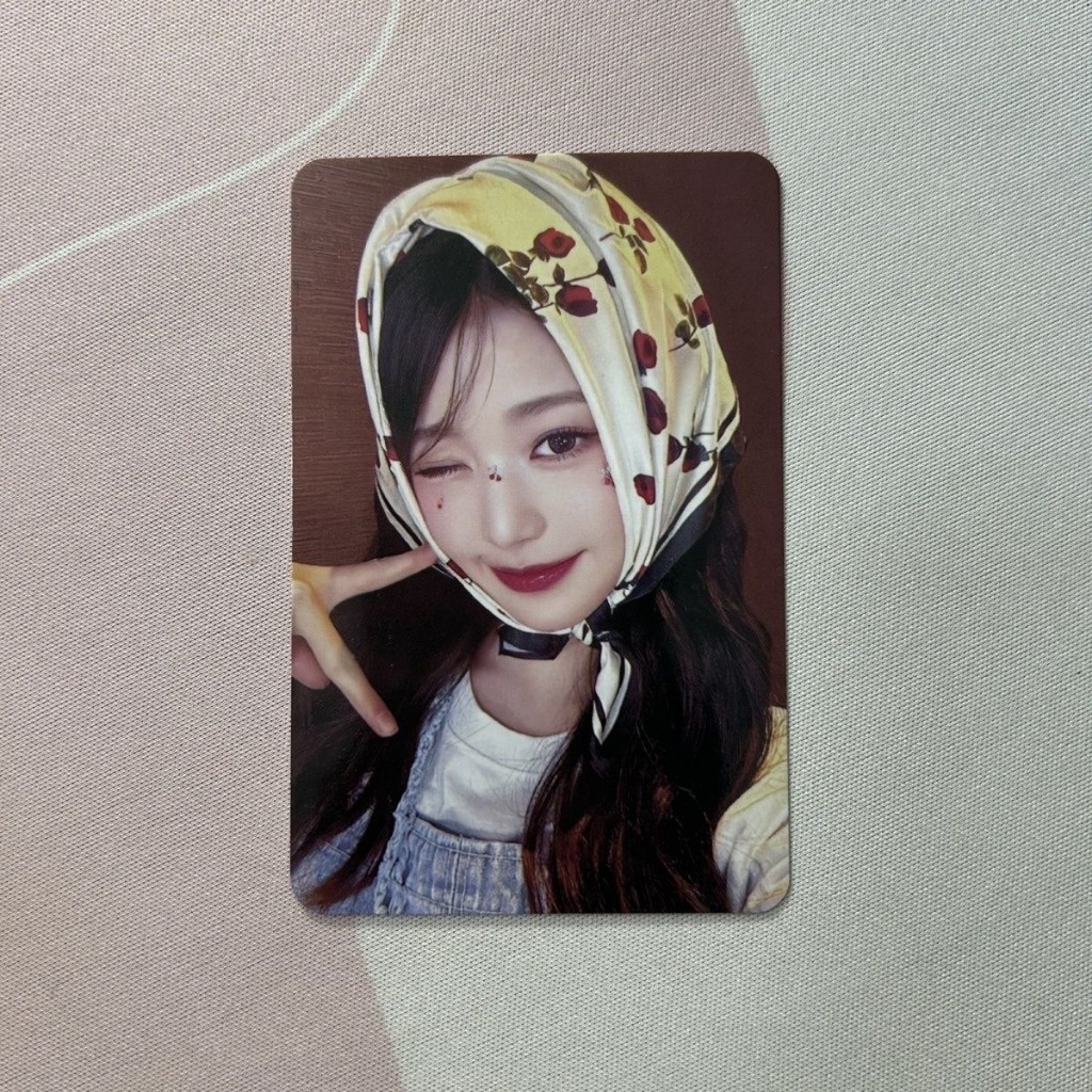 Redondo Estilo Filme IVE Jang Wonyoung Autêntico Em Estoque , circular Conceito De Lenço De Cabeça De Photocard