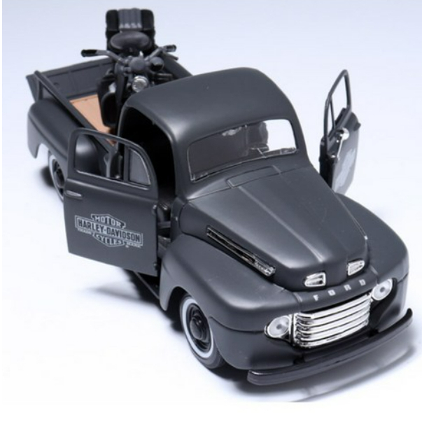 [Maisto] Conjunto 1 : 24 Harley-Davidson – Motocicleta WLA Flathead 1942 + Caminhonete Ford F-1