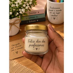 🕯️ Vela Aromática 40ml – Lembrancinha Dia dos Professores Personalizado 🍎