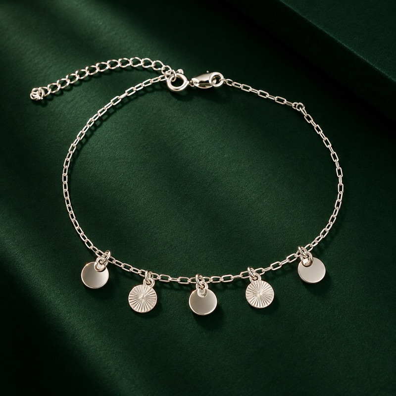 Pulseira com Medalhas Detalhadas em Prata 925 – Elegância e Movimento
