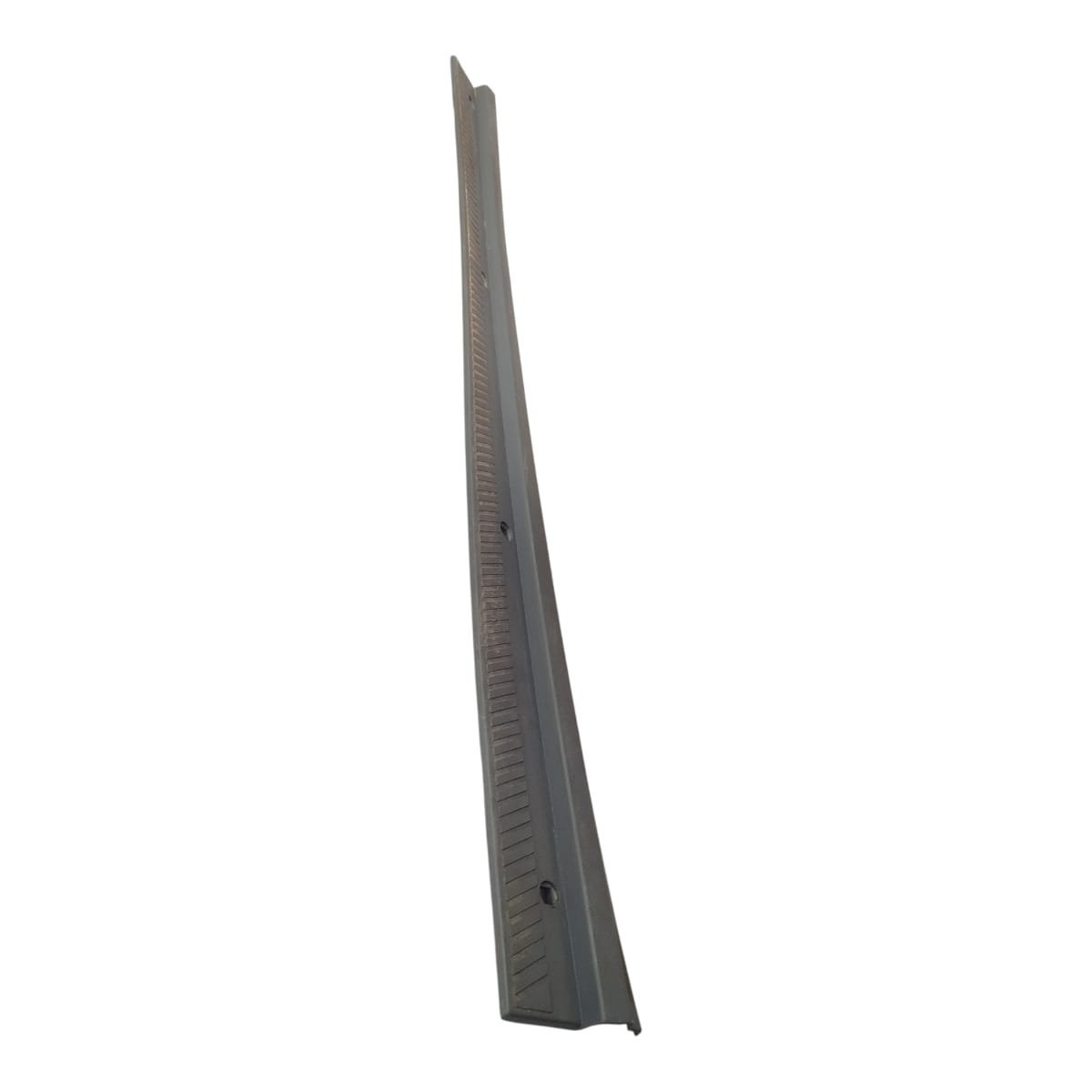 SOLEIRA PORTA DIANTEIRA ESQUERDA NISSAN FRONTIER 2003 A 2008