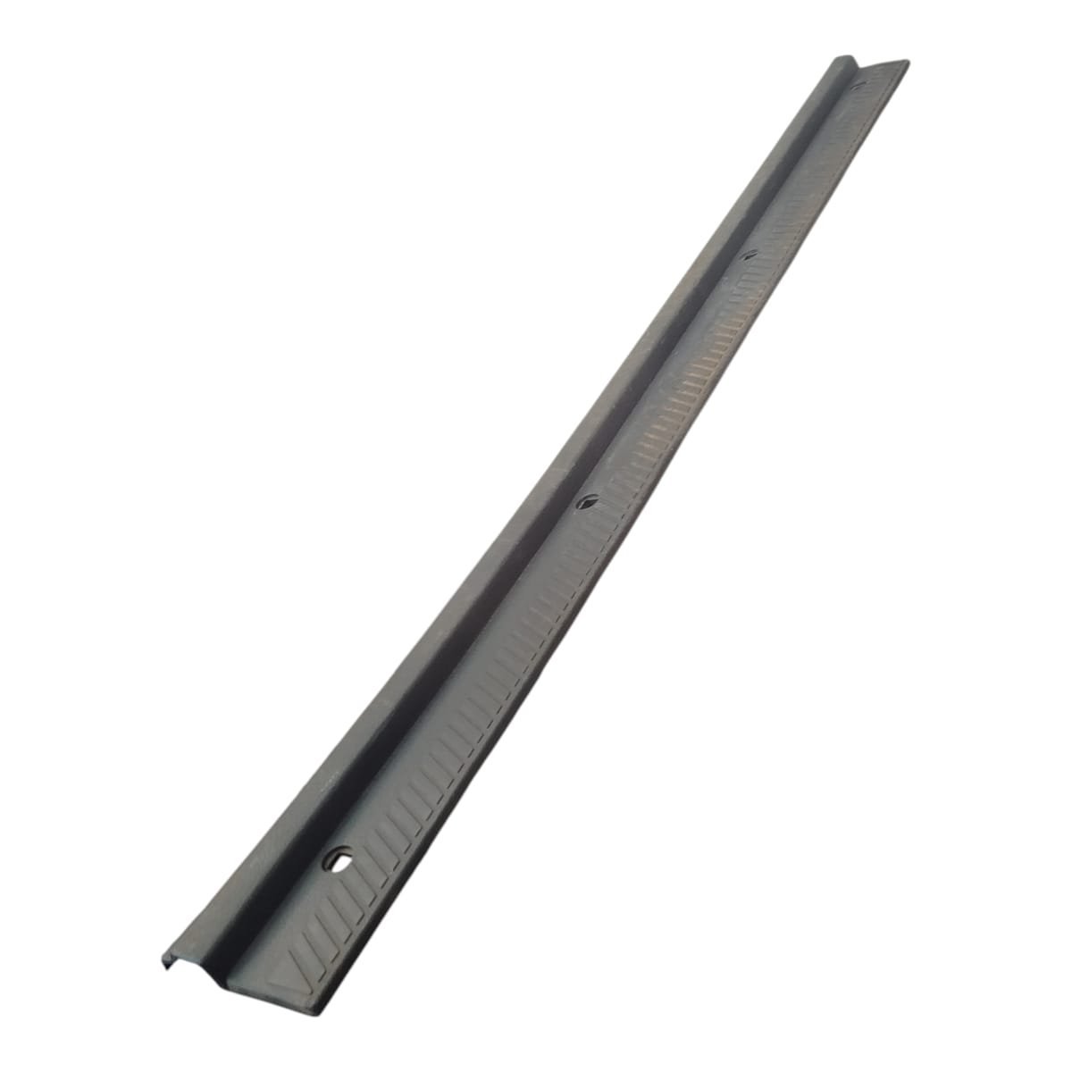 SOLEIRA PORTA DIANTEIRA DIREITA NISSAN FRONTIER 2003/2007