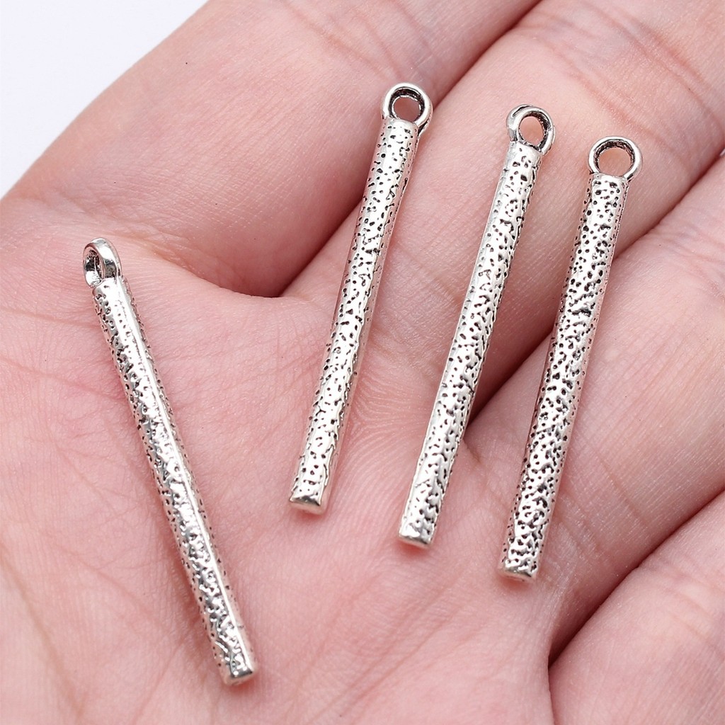 WYSIWYG 20pcs 54x3x3mm/34x3x3mm Antigo Prata Cor Martelo Padrão Longo Carrilhão De Vento Encantos Acessórios Pingente