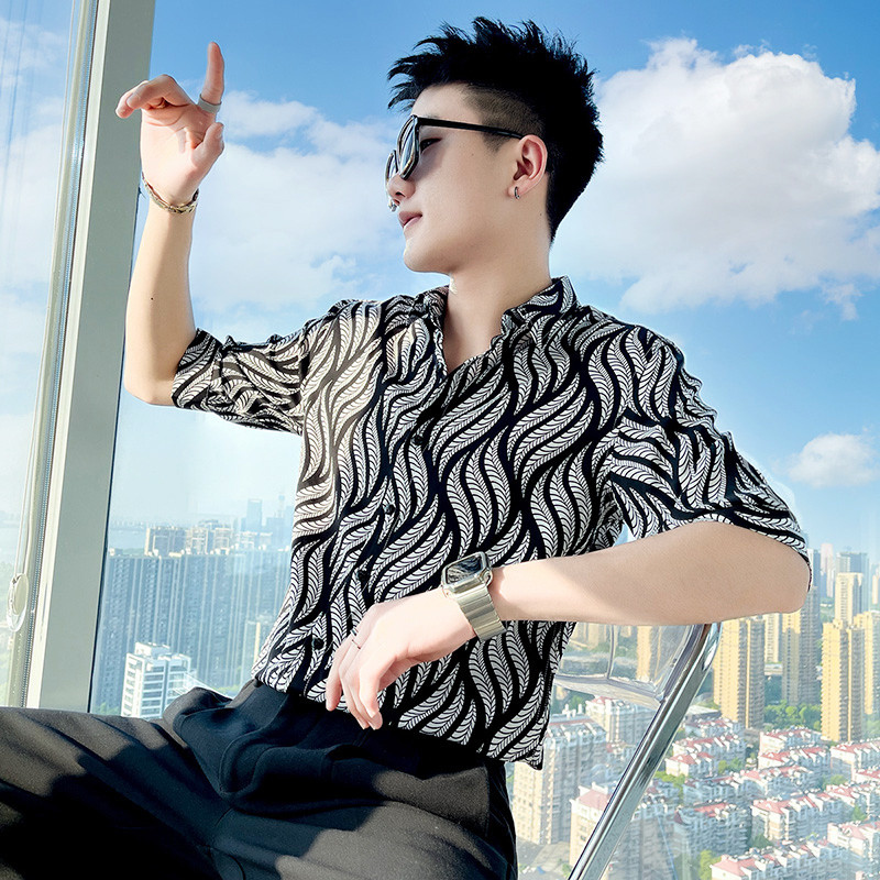 Camisa Floral masculina High-End seda gelo manga curta verão Street Wear ins rufião bonito camisa masculina manga de cin