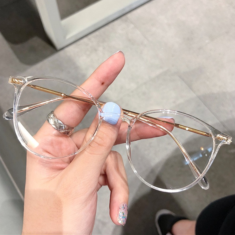 Óculos de sol estilosos UV400 para mulheres com lentes marrons ultraleves e bloqueio de luz azul.