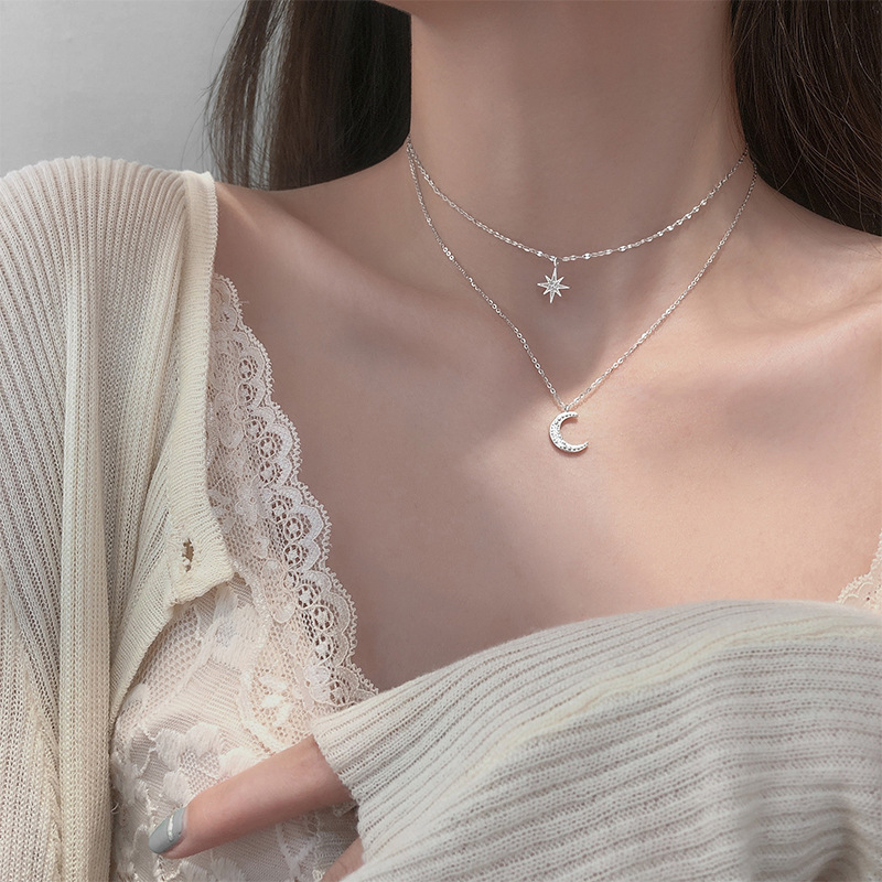 Ins Silver Flashing Diamond Star Moon Colar de duas camadas Colar de duas camadas Niche Clavicle Chain Design Light Luxury New Style