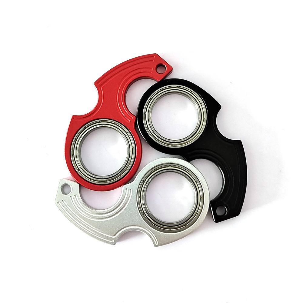 Chaveiro Multifuncional com Spinner – Brinquedo Antistress 3 em 1 com Abridor de Garrafas