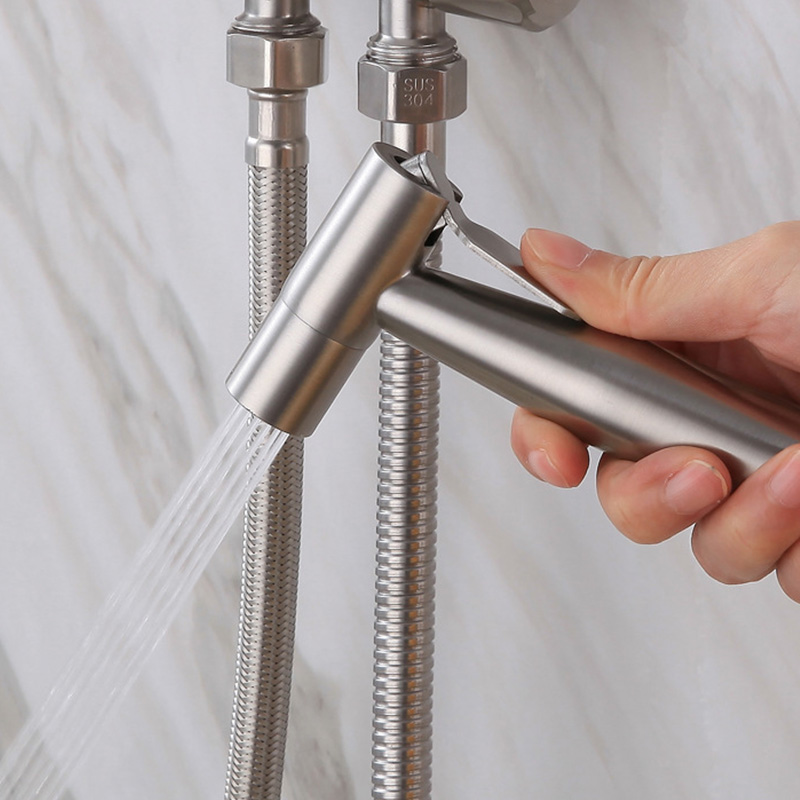 Conjunto de Pulverização de Sanitário, Pistola de Limpeza em Aço Inoxidável & Suporte de Parede para Limpeza de Piso e
