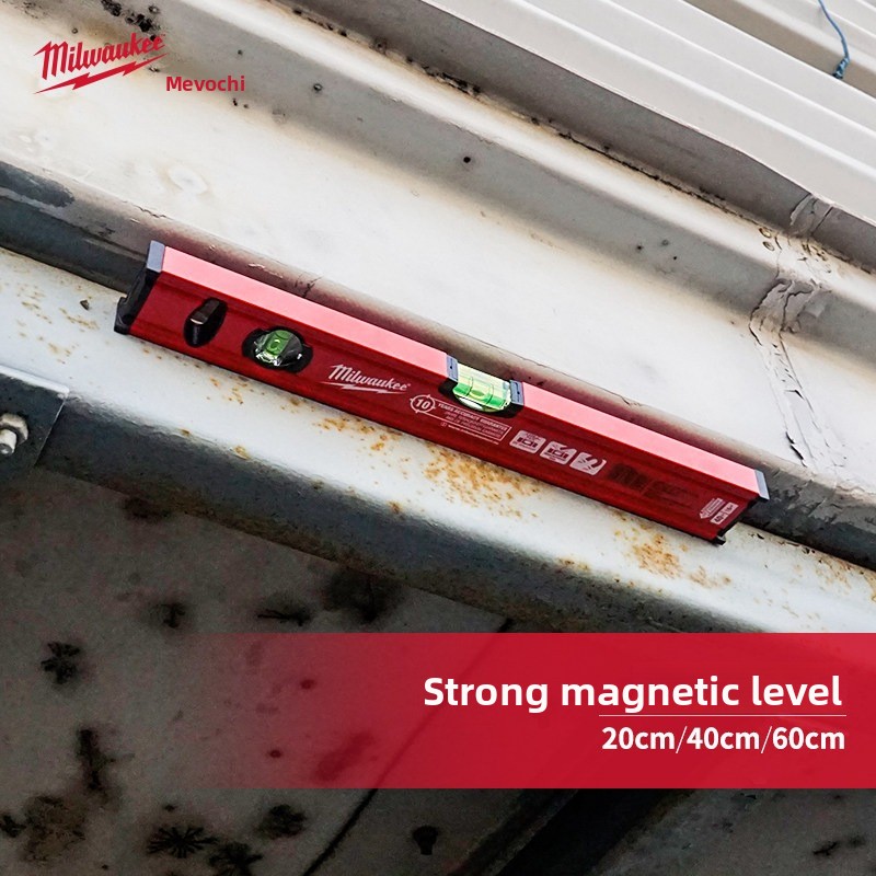 Um Conjunto MILWAUKEE 4932478897 Nível Fino Magnético De 20 Cm , Superfície De Medição Preenchida Com Precisão , Ímãs De