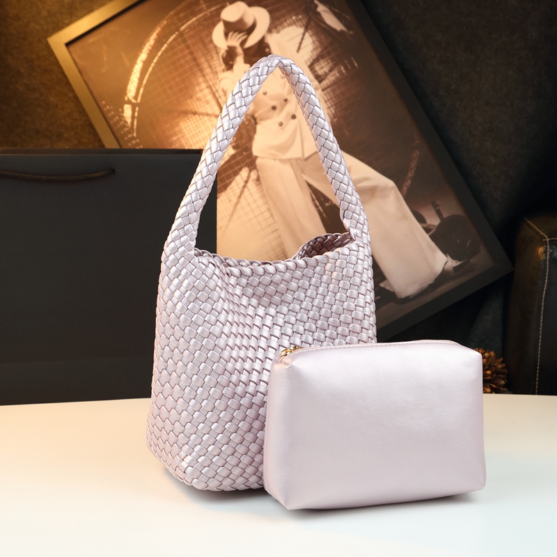 Bolsa Bucket Feminina Feita à Mão com Detalhes de Camélia e Corrente Removível, Bolsa Transversal de Luxo Francesa