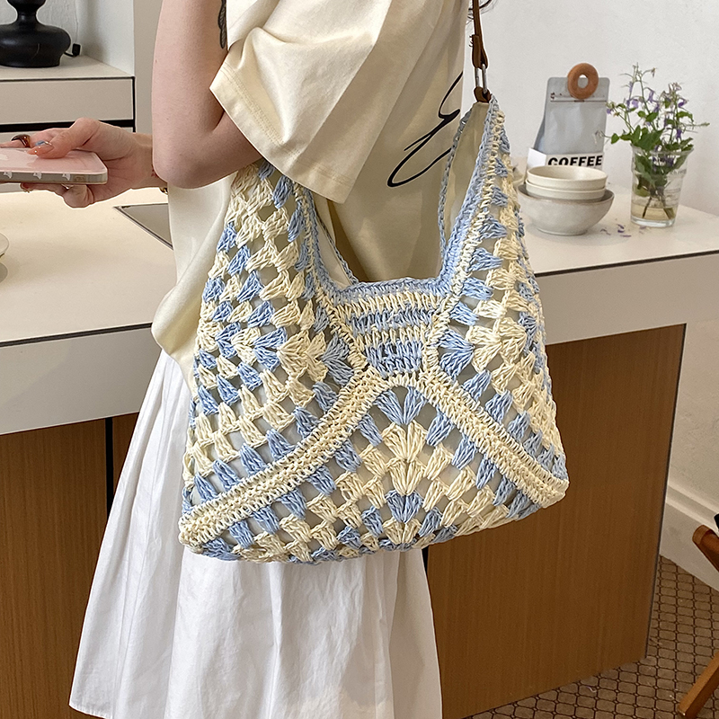 Bolsa de ombro oca de crochê boêmia, grande capacidade, bolsa de praia de verão e casual, branca