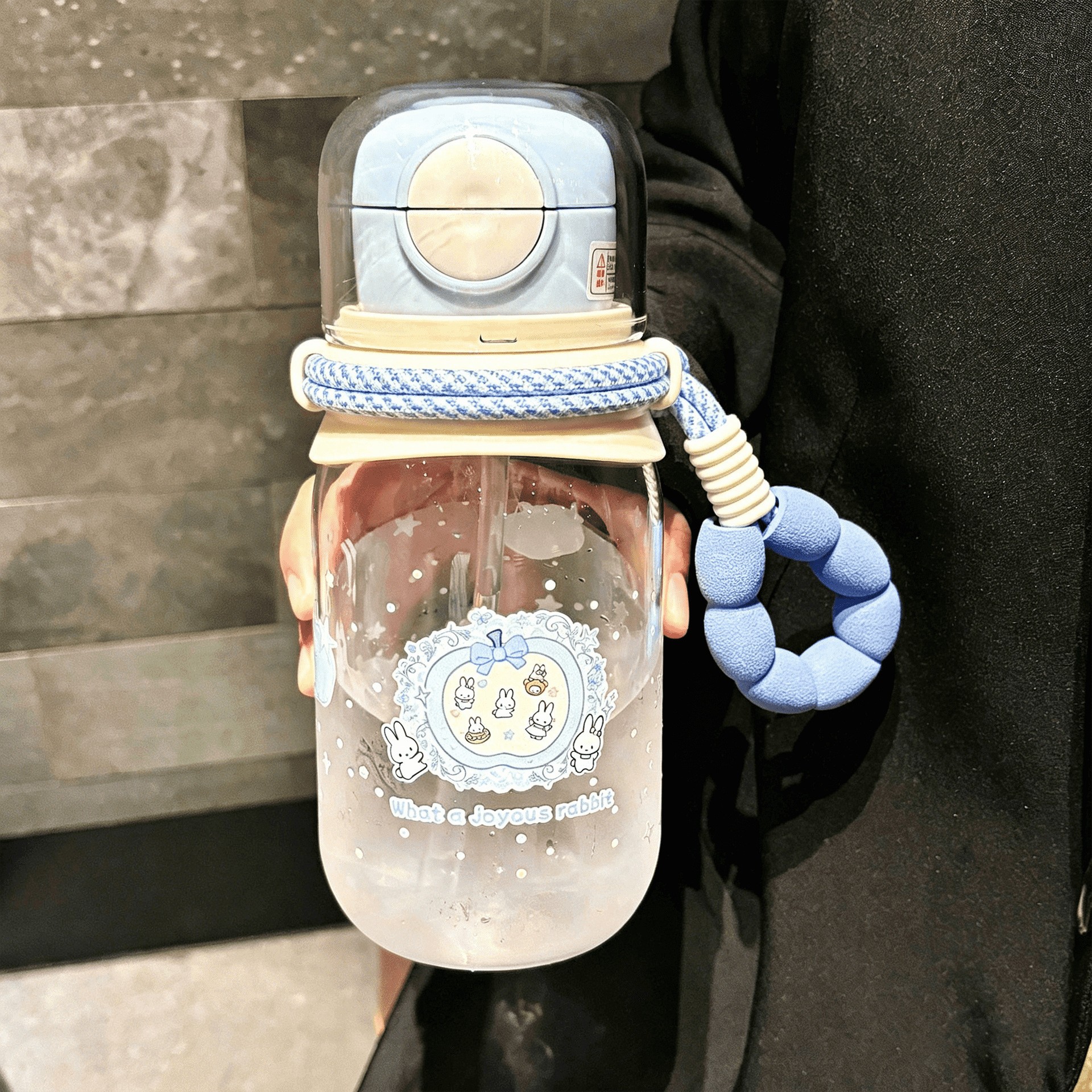 Copo portátil em formato de estrela para meninas, novo copo com canudo de verão, alto valor estético, copo plástico