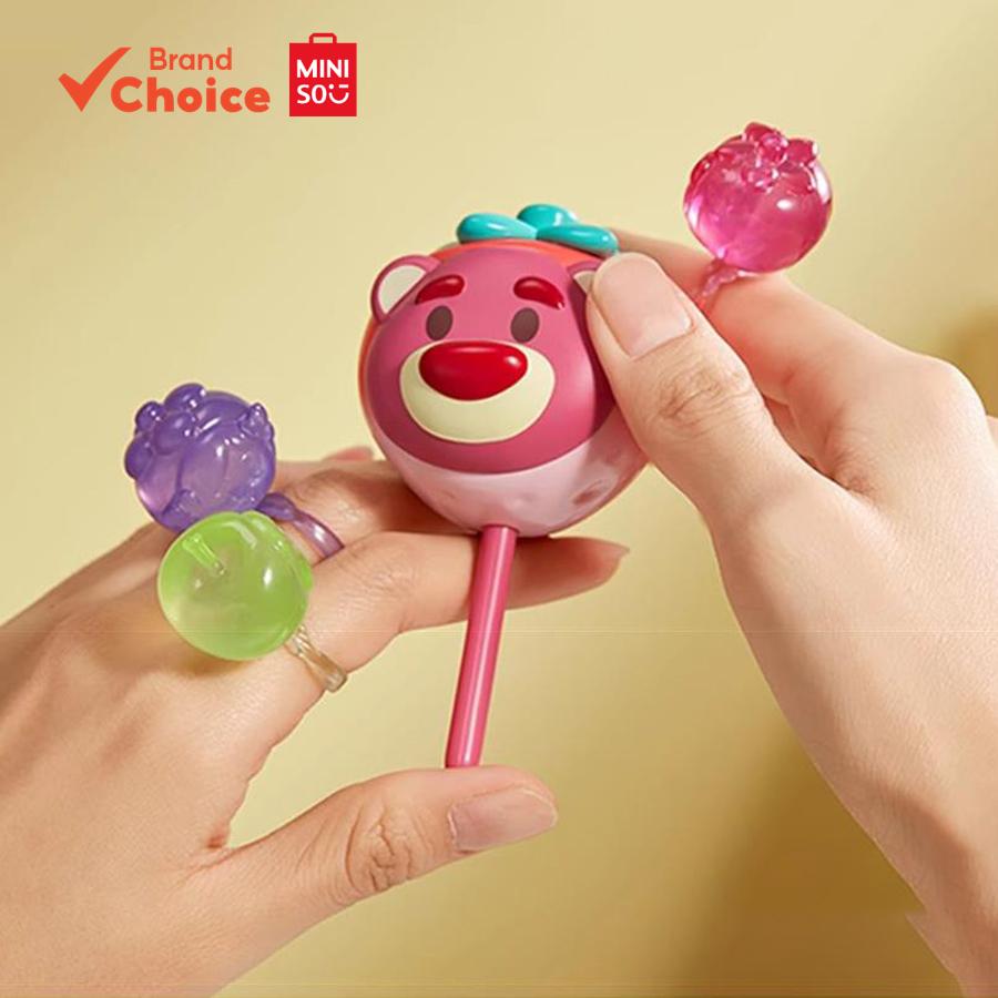 MINISO Disney Pixar Série de Mercado de Frutas - Chaveiro Colecionável de Bala Dura de Frutas Fofas, 9 Cm × 6 Cm × 10 Cm