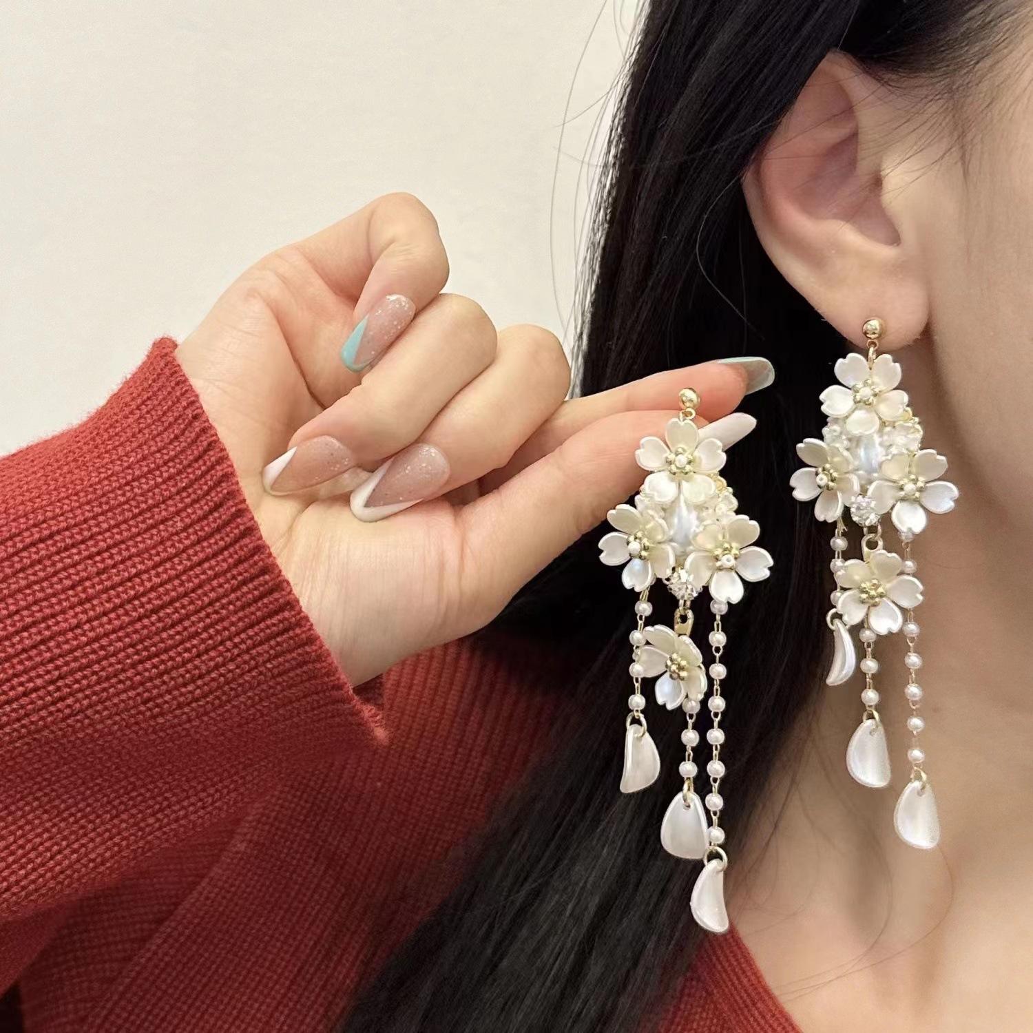 Brincos de Tassel de Flores Boêmios para Mulheres, Estilo Francês Elegante, Maxi-Brincos