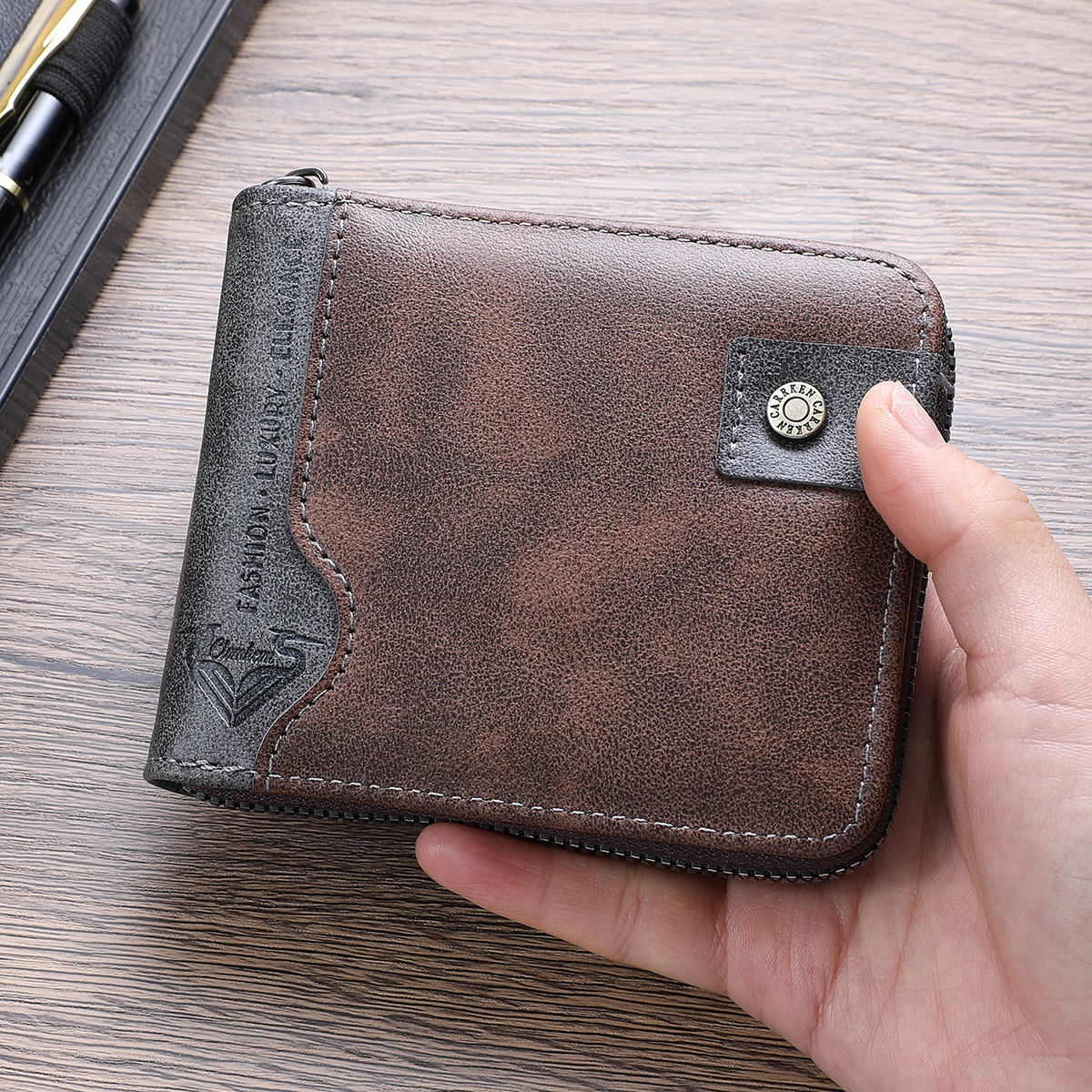  Carteira masculina curta com zíper vintage, design em patchwork bicolor, multifuncional de grande capacidade para